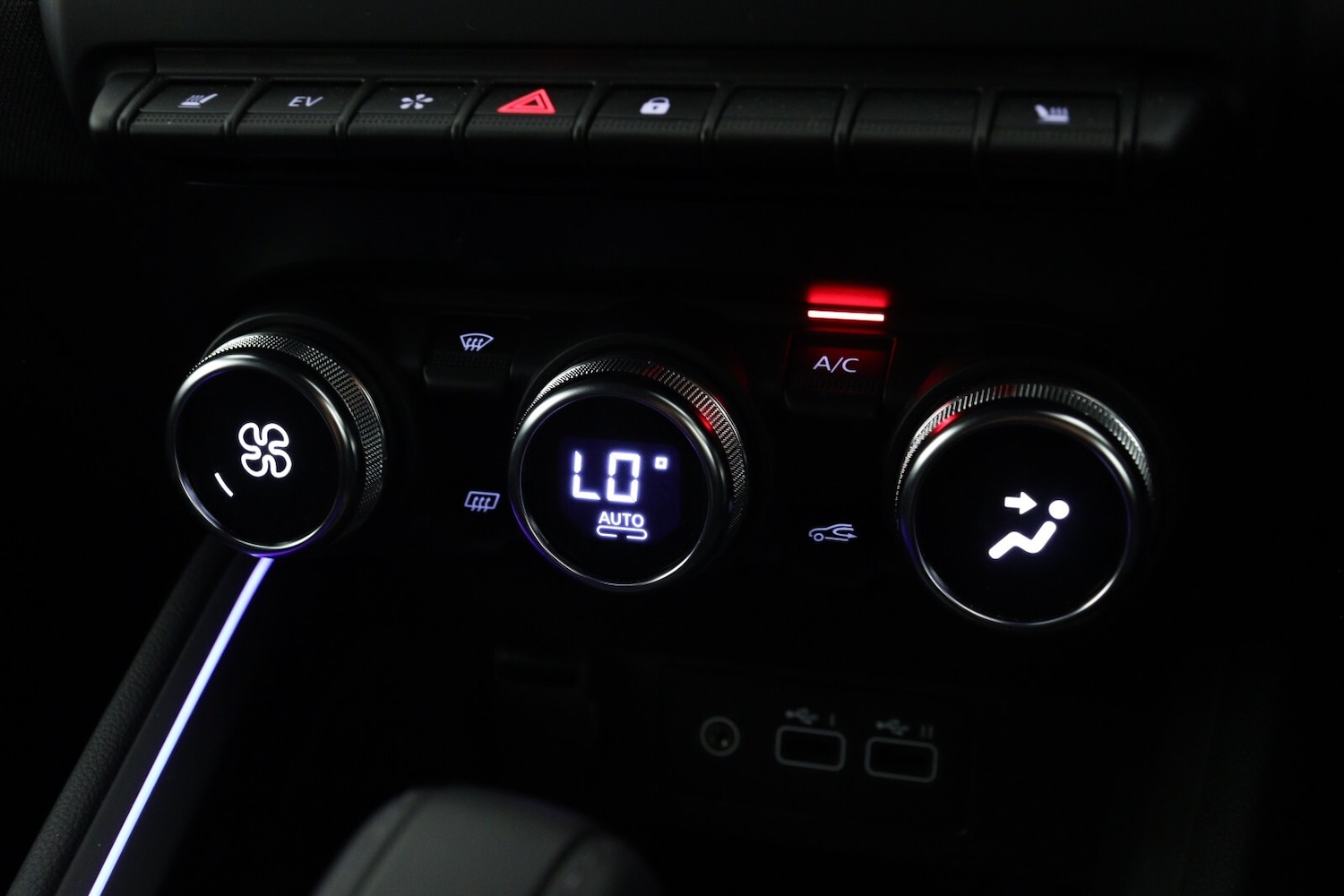 Used Renault Clio 2024 for sale - 76873178: Photo 15