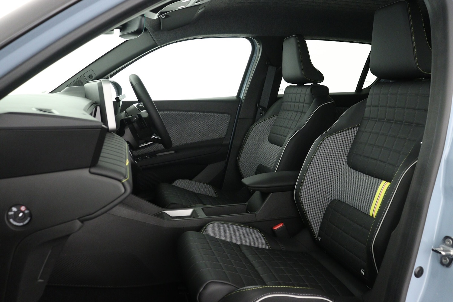 Used Renault 4 2025 for sale - 76869682: Photo 11