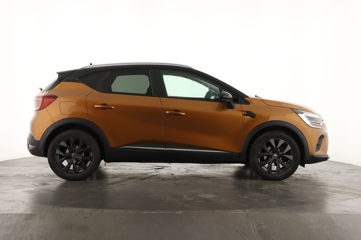 Used Renault Captur 2020 for sale - 77917897: Photo 5