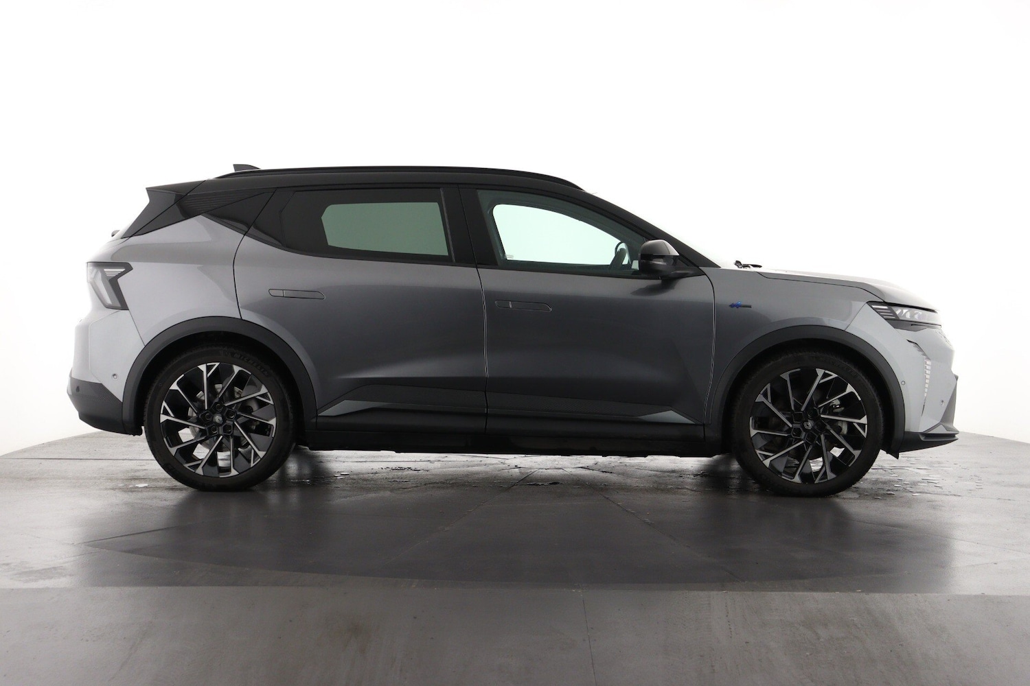 Used Renault Scenic E-Tech 2024 for sale - 76871829: Photo 5