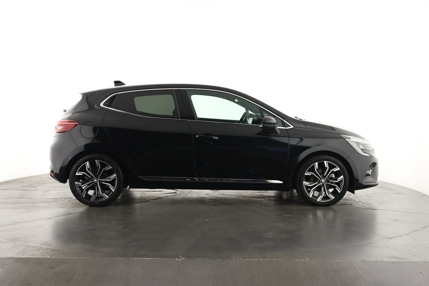Used Renault Clio 2023 for sale - 76104140: Photo 5