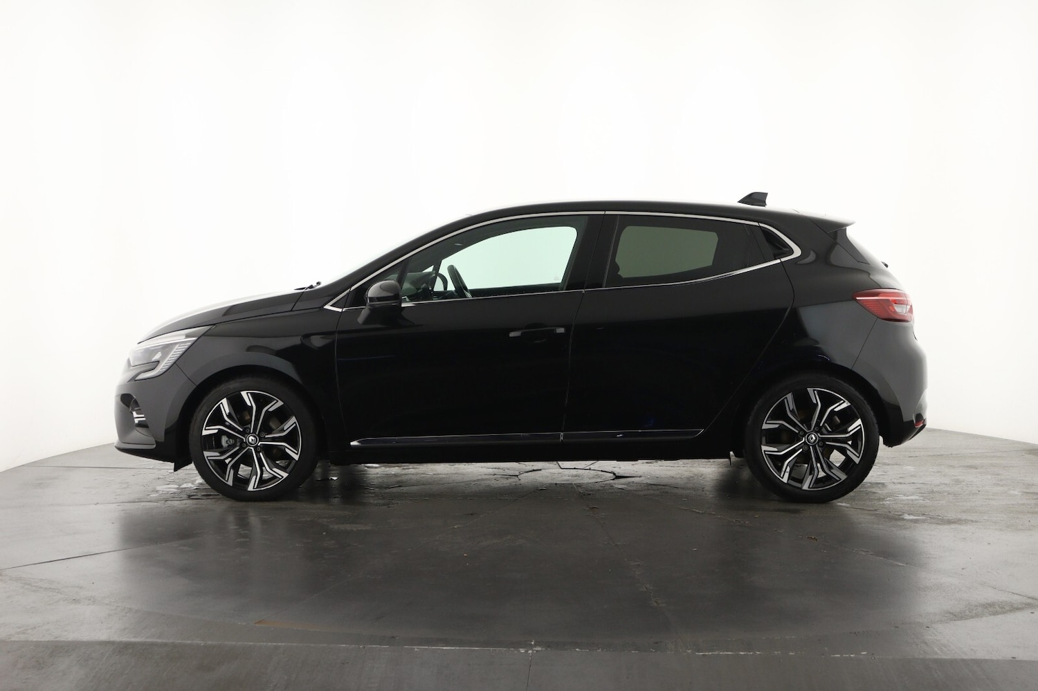 Used Renault Clio 2023 for sale - 76104140: Photo 8