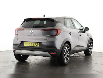 Used Renault Captur 2023 for sale - 75514653: Photo