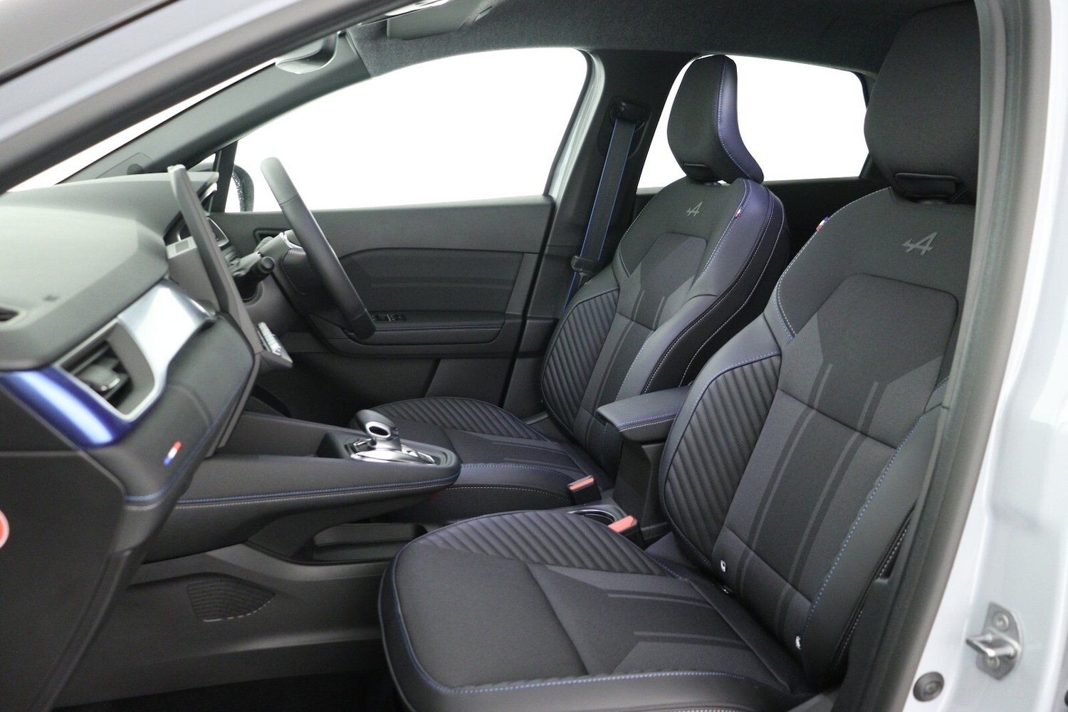 Used Renault Captur 2025 for sale - 76615467: Photo 10