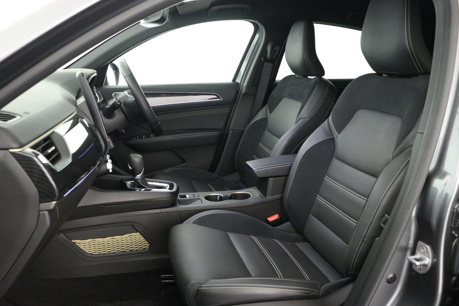 Used Renault Arkana 2024 for sale - 76870911: Photo 11