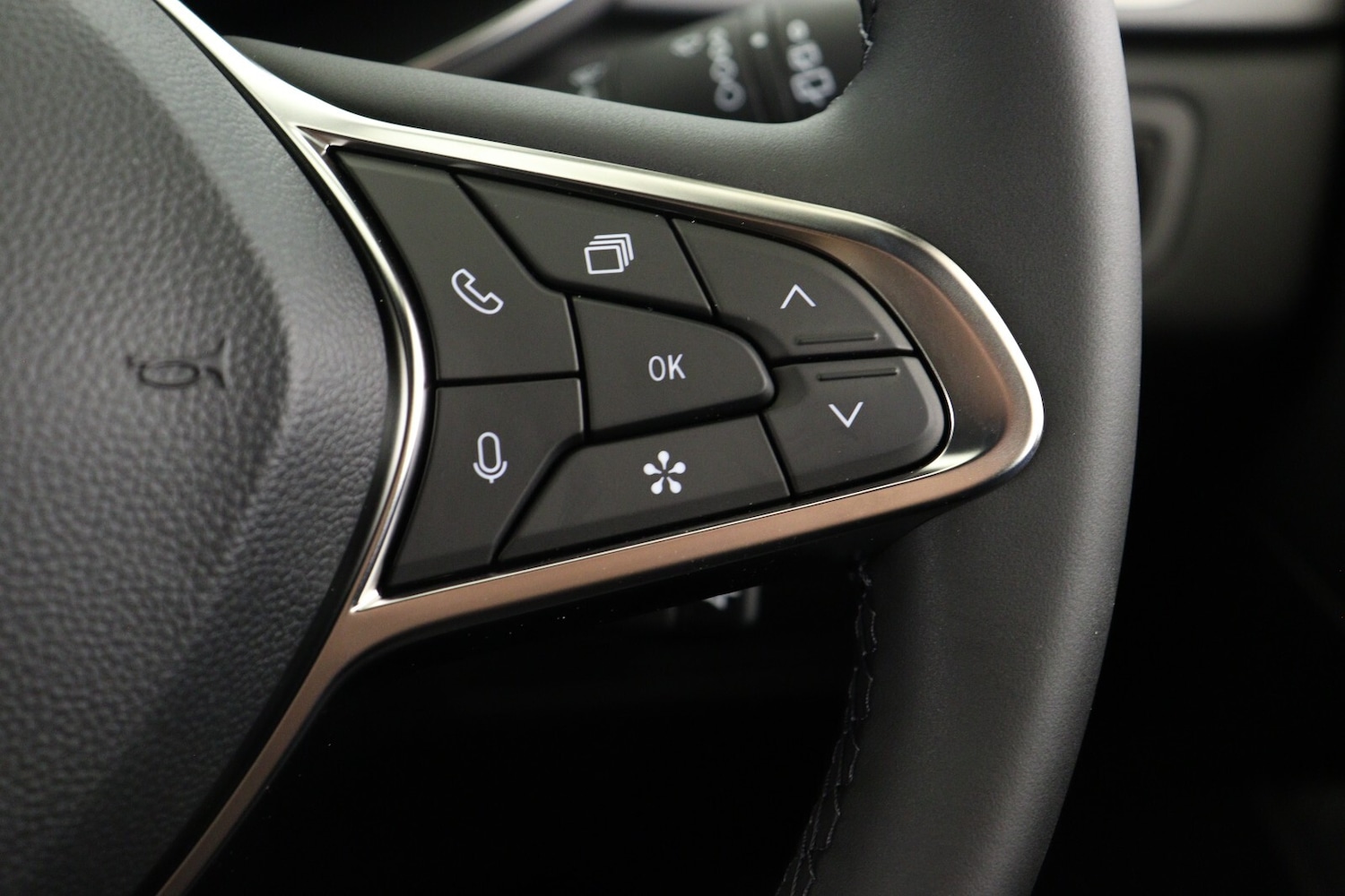 Used Renault Captur 2025 for sale - 76614897: Photo 24