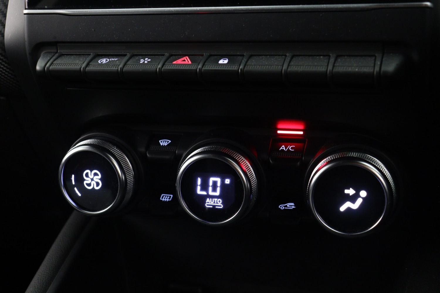 Used Renault Captur 2021 for sale - 76873302: Photo 21