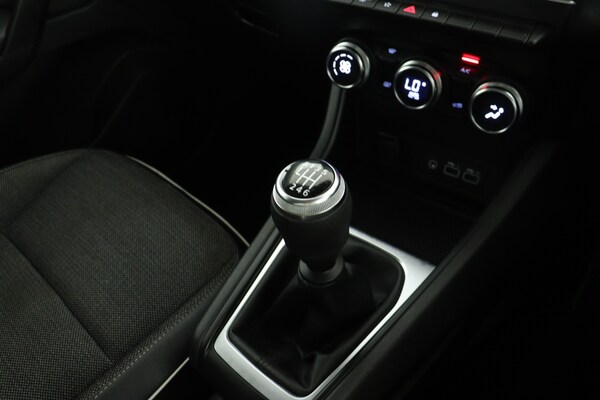 Used Renault Captur 2024 for sale - 75763876: Photo 19