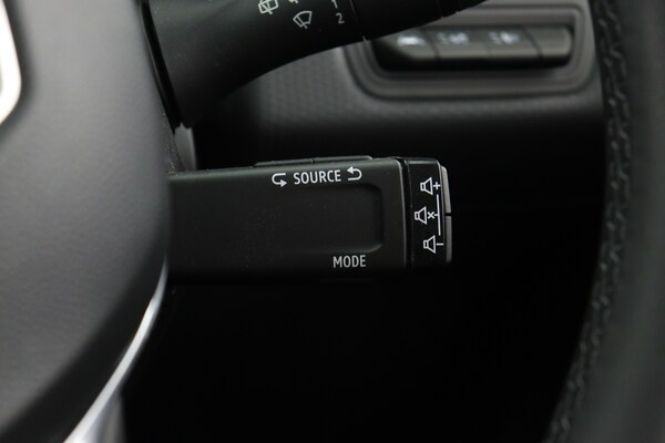 Used Renault Clio 2023 for sale - 75763712: Photo 25