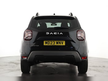 Used Dacia Duster 2023 for sale - 76870065: Photo