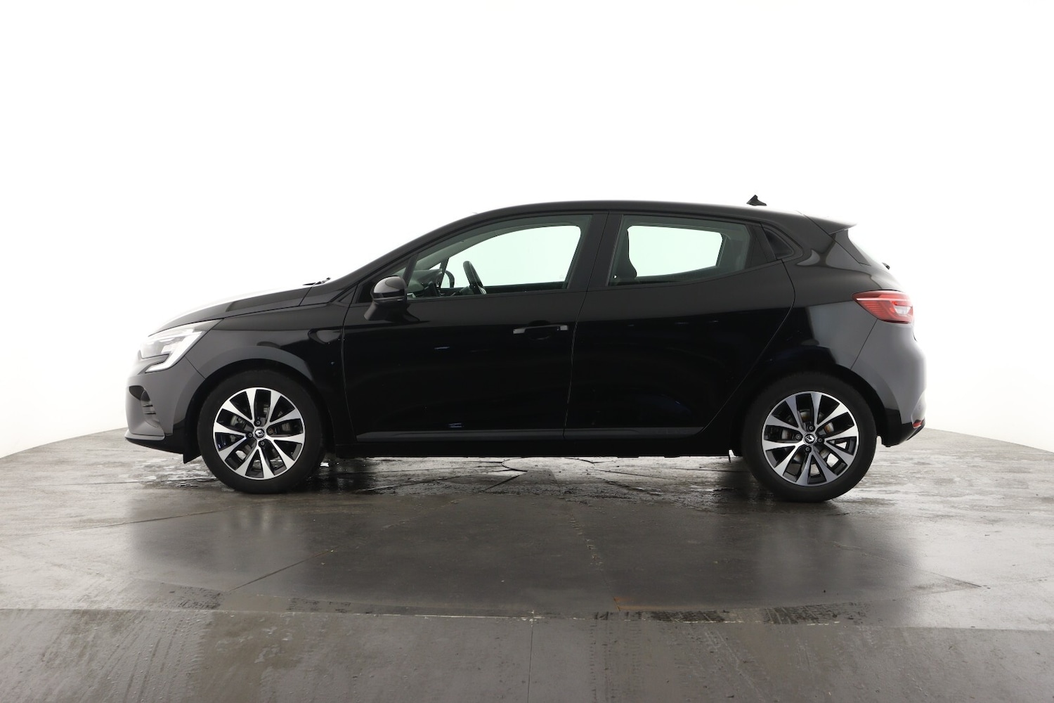 Used Renault Clio 2023 for sale - 76872698: Photo 8