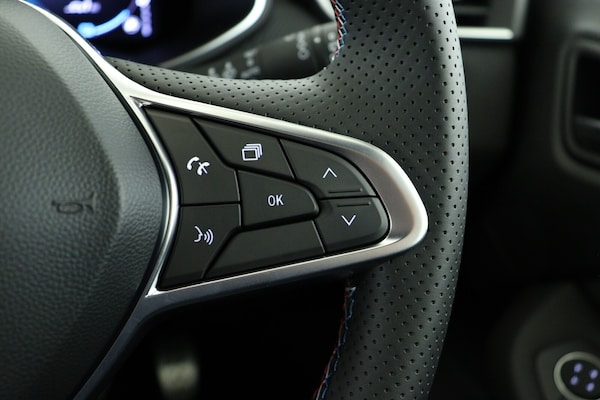 Used Renault Clio 2025 for sale - 76254981: Photo 25