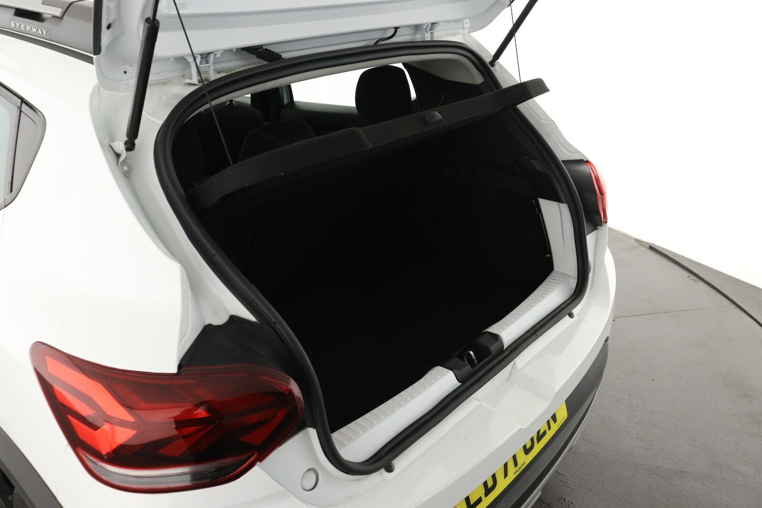 Used Dacia Sandero Stepway 2021 for sale - 76434636: Photo 10