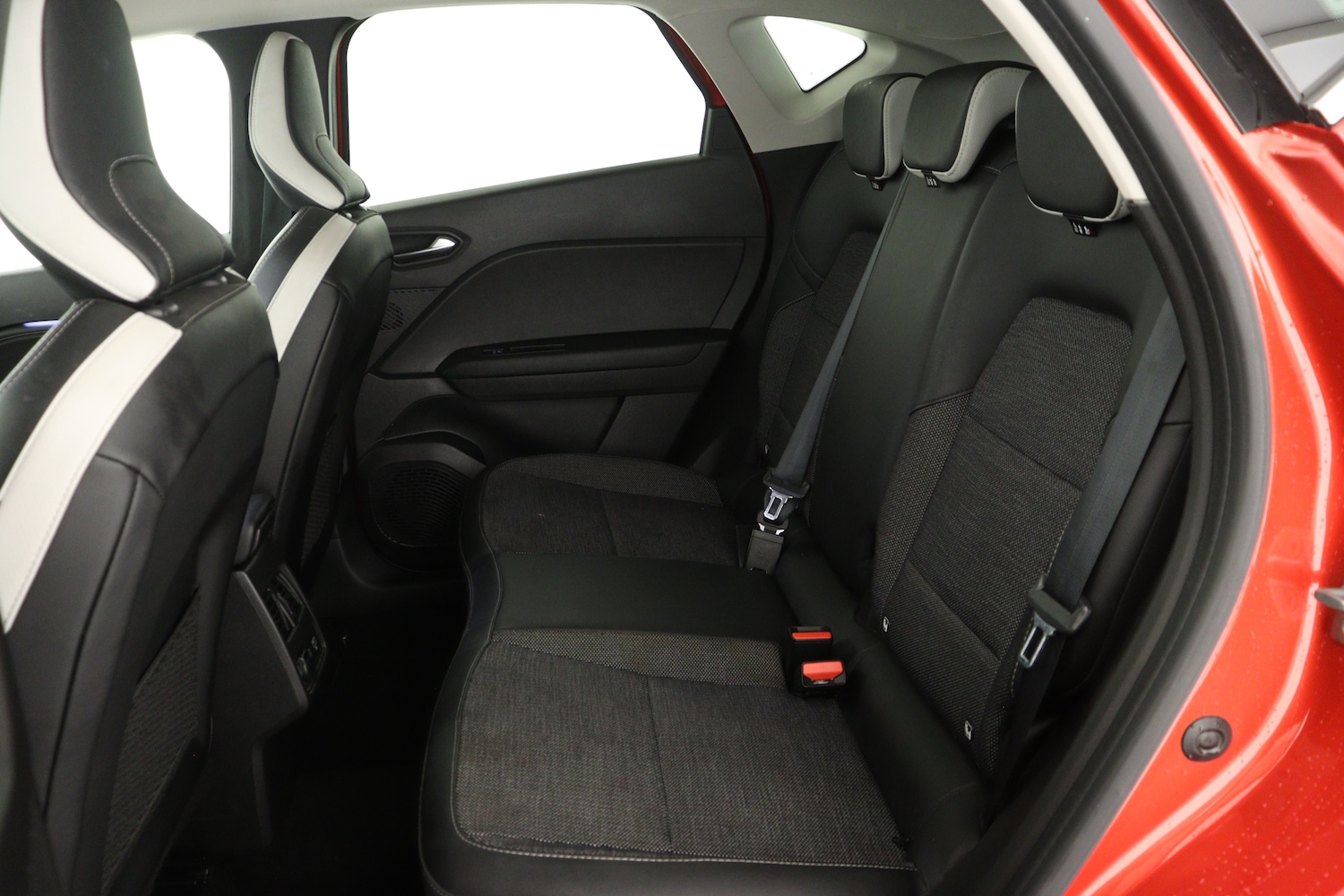 Used Renault Captur 2024 for sale - 76871918: Photo 13