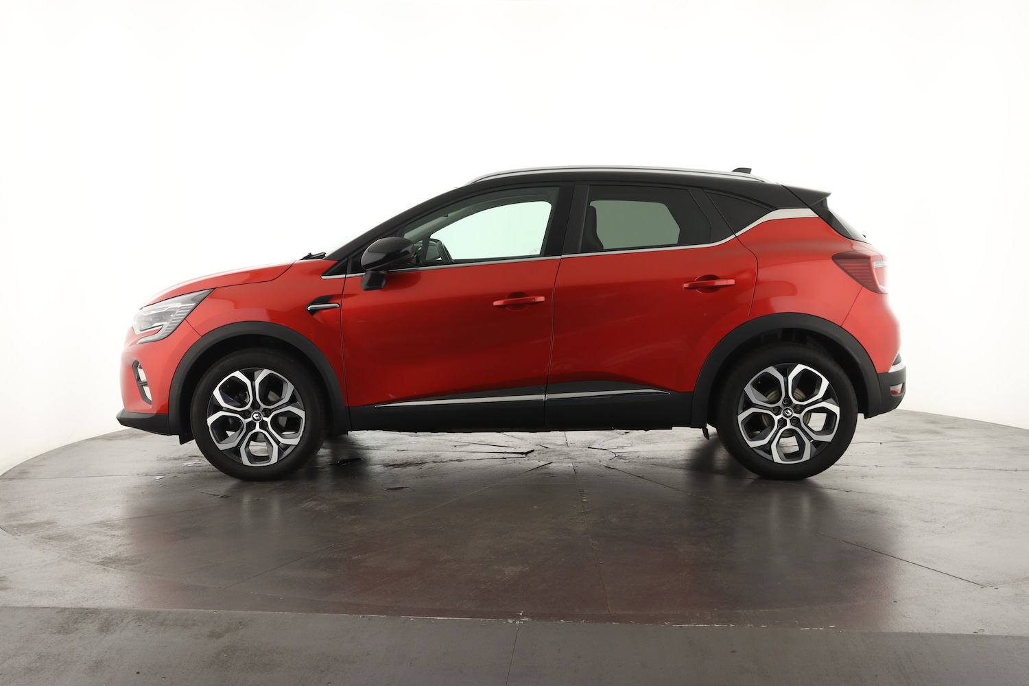 Used Renault Captur 2024 for sale - 76871918: Photo 8