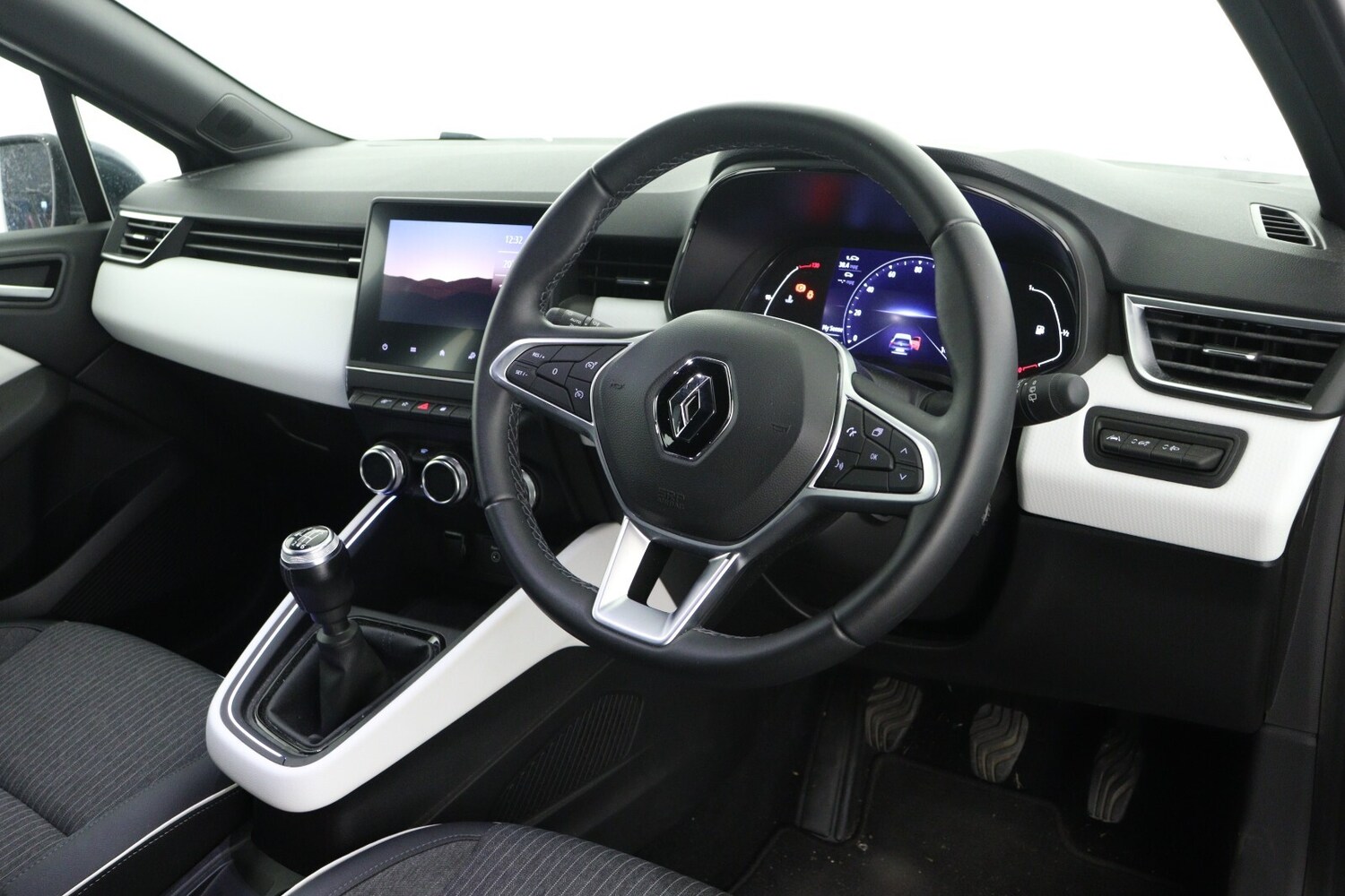 Used Renault Clio 2021 for sale - 76033703: Photo 14