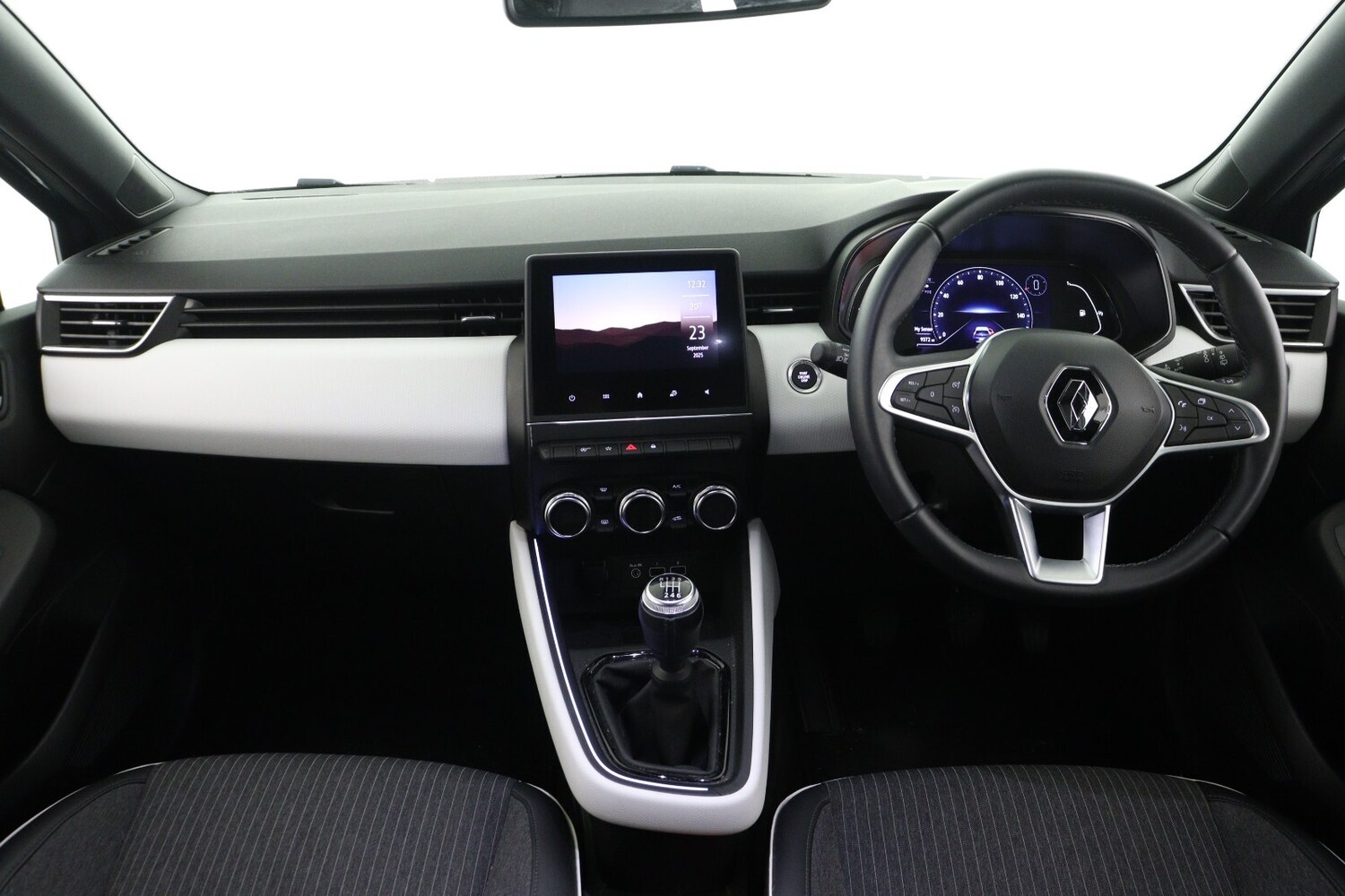 Used Renault Clio 2021 for sale - 76033703: Photo 15