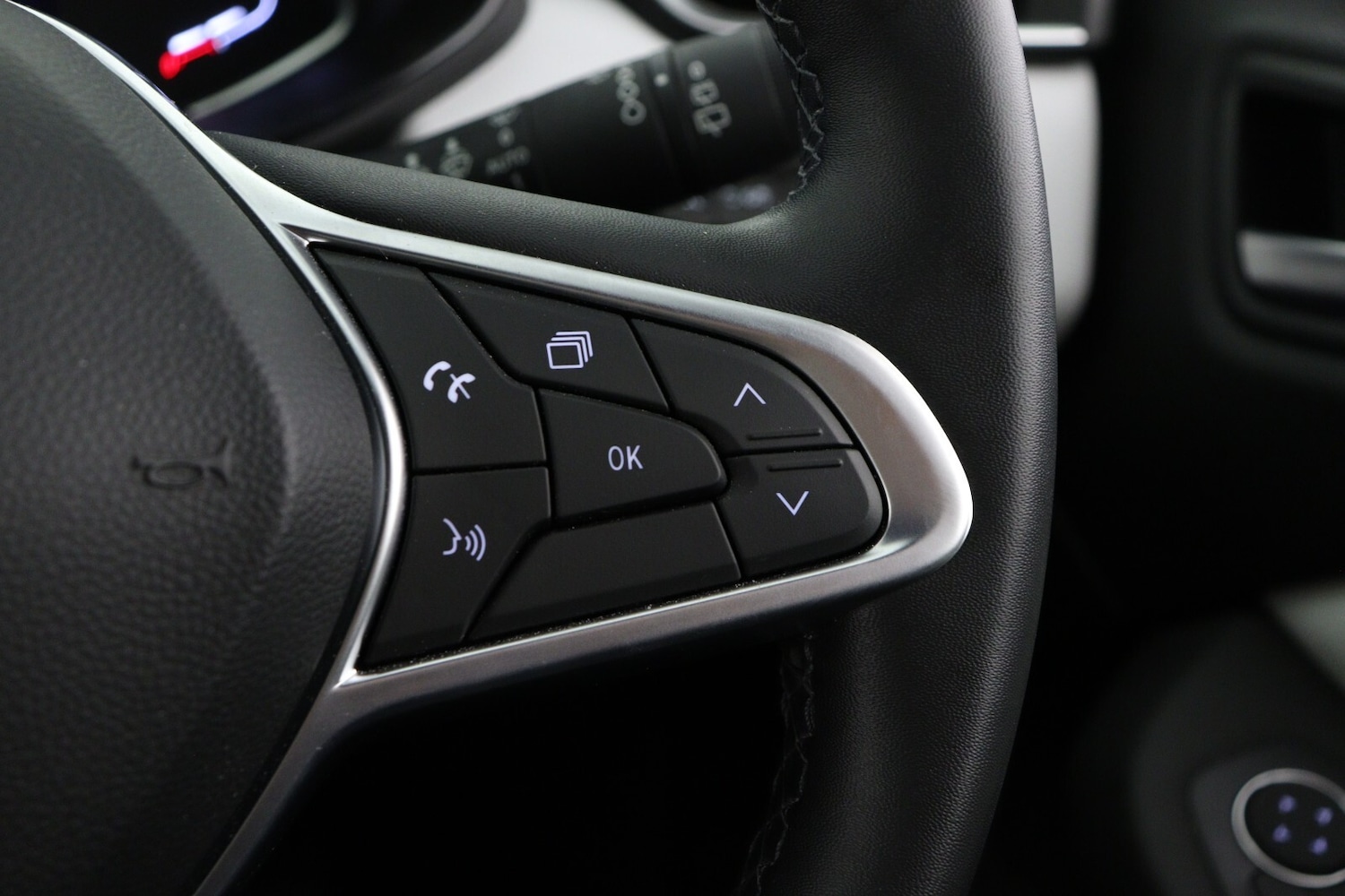 Used Renault Clio 2021 for sale - 76033703: Photo 24