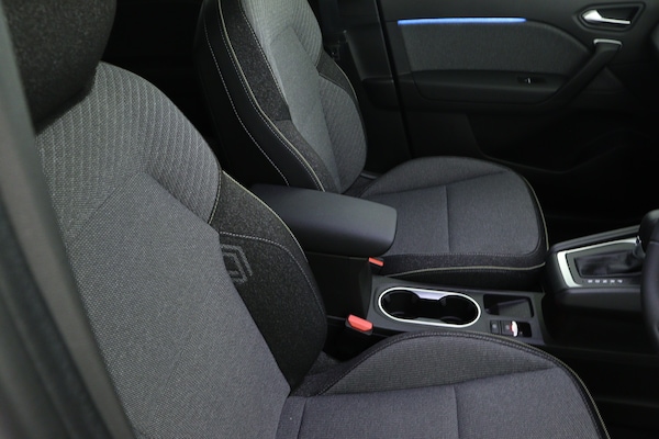 Used Renault Captur 2024 for sale - 75763602: Photo 23