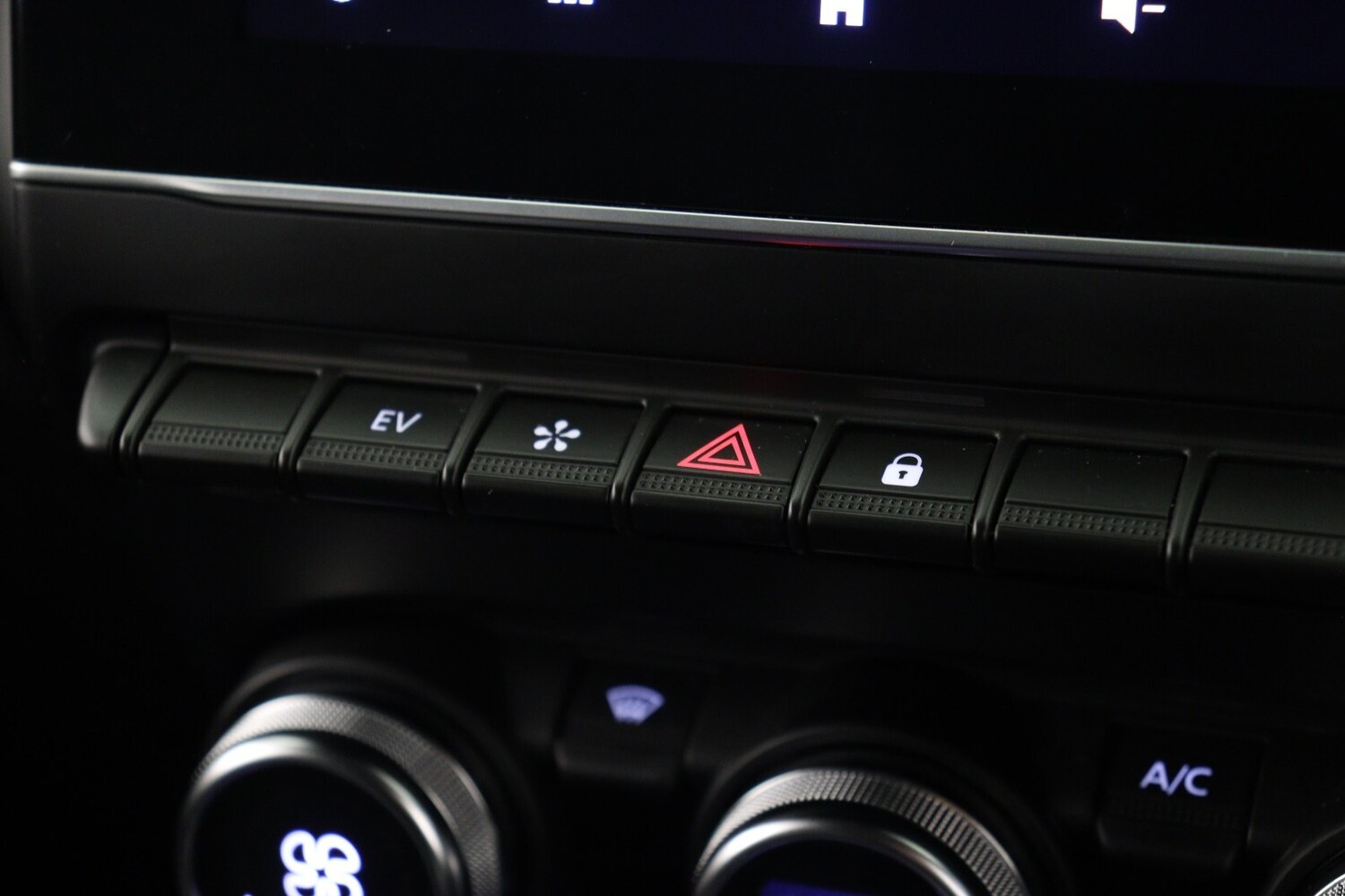 Used Renault Clio 2023 for sale - 77619115: Photo 21