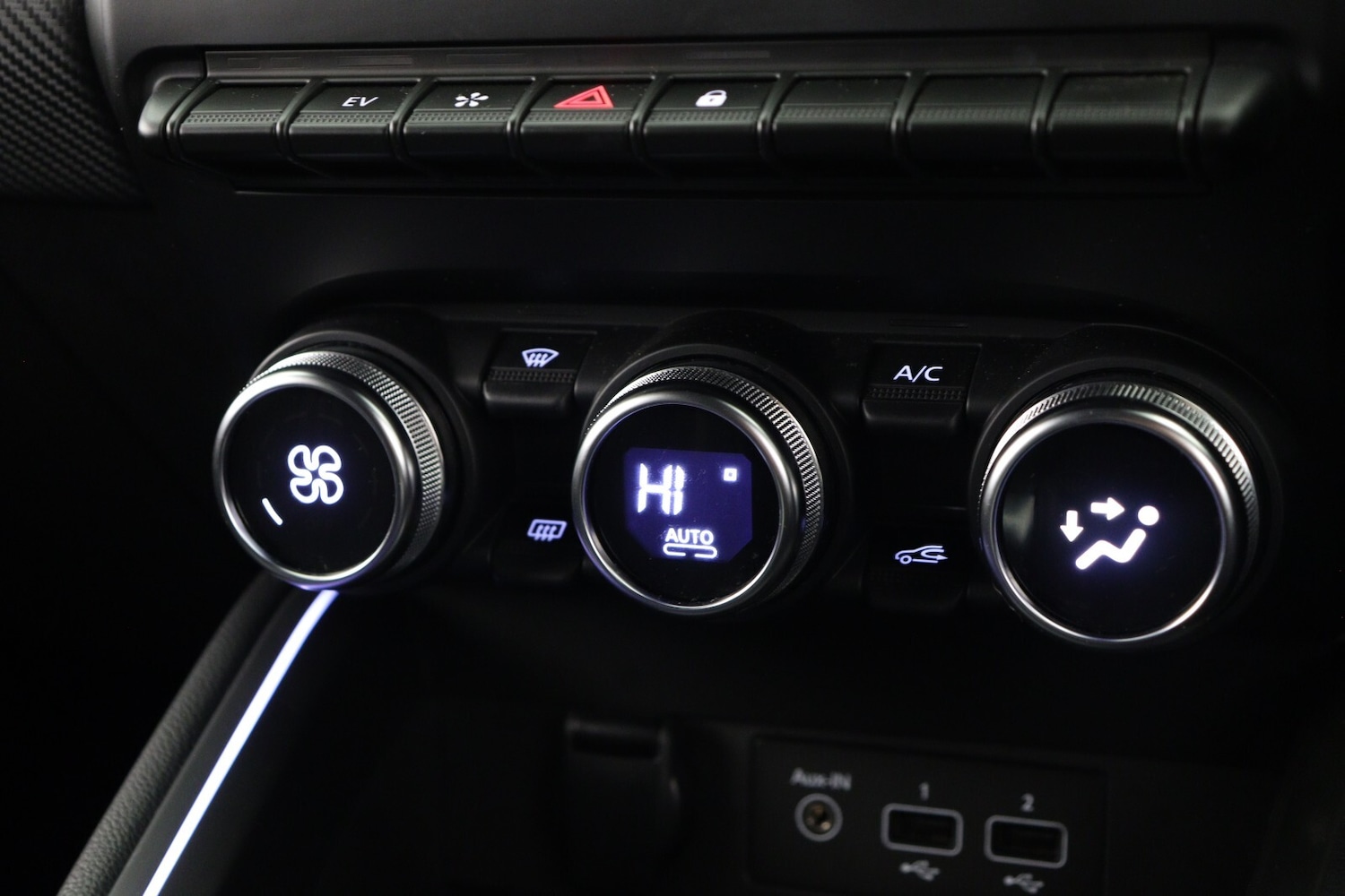 Used Renault Clio 2023 for sale - 77619115: Photo 22