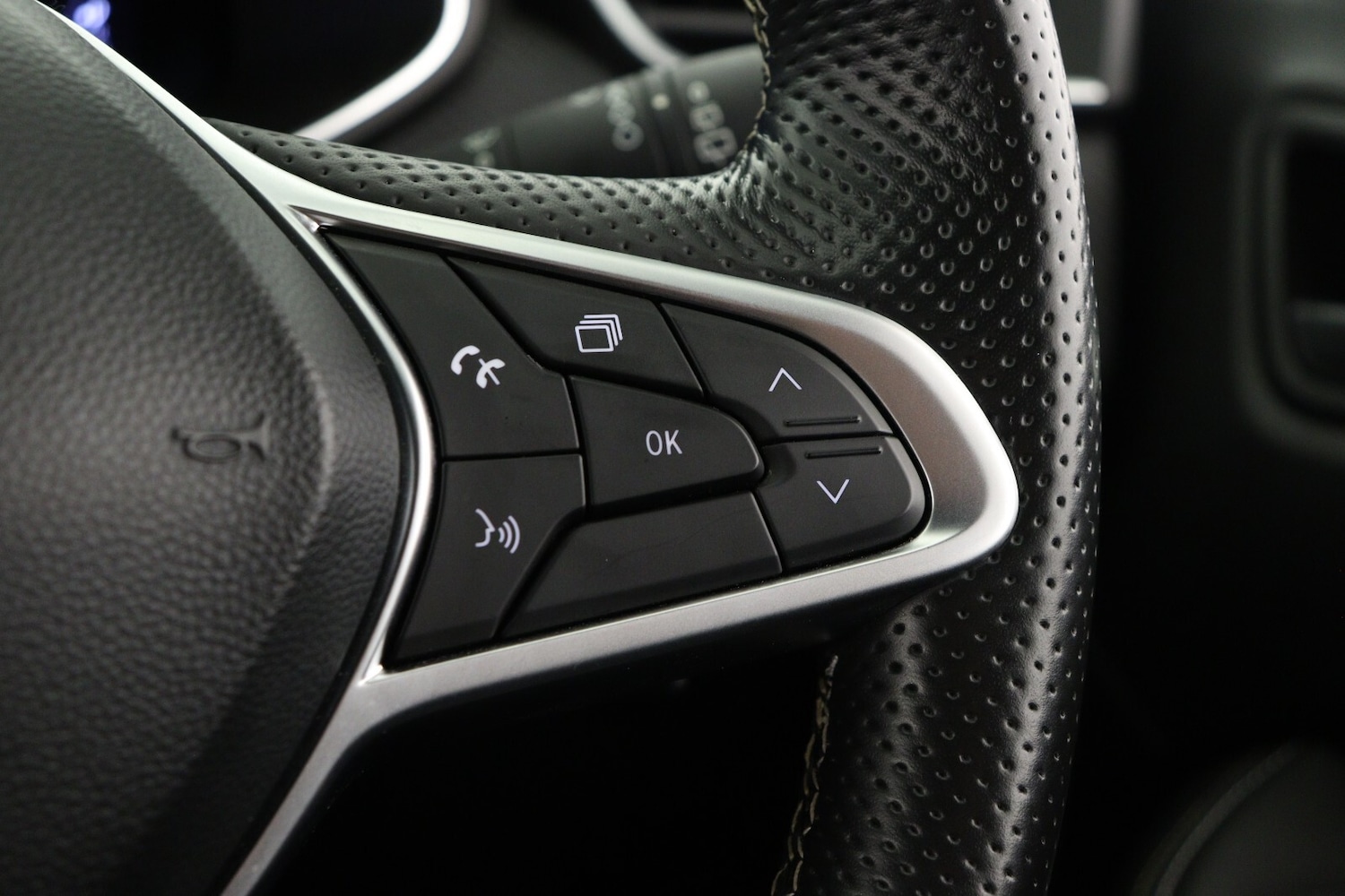 Used Renault Clio 2023 for sale - 77619115: Photo 25