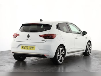 Used Renault Clio 2023 for sale - 77619115: Photo
