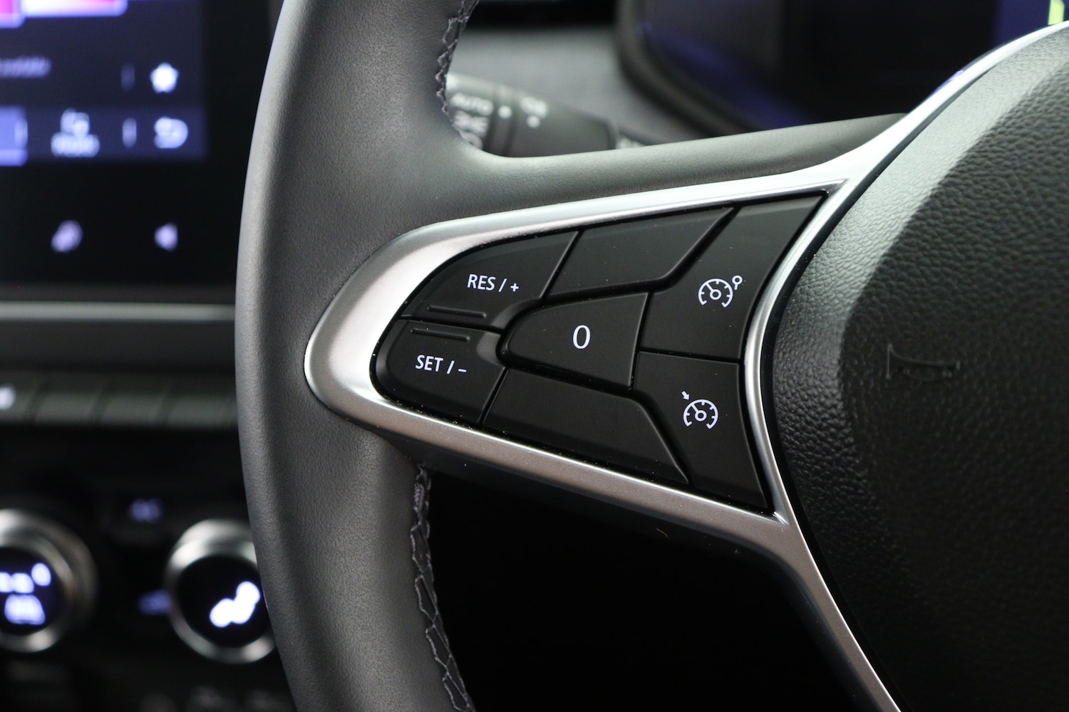 Used Renault Clio 2024 for sale - 76871921: Photo 23