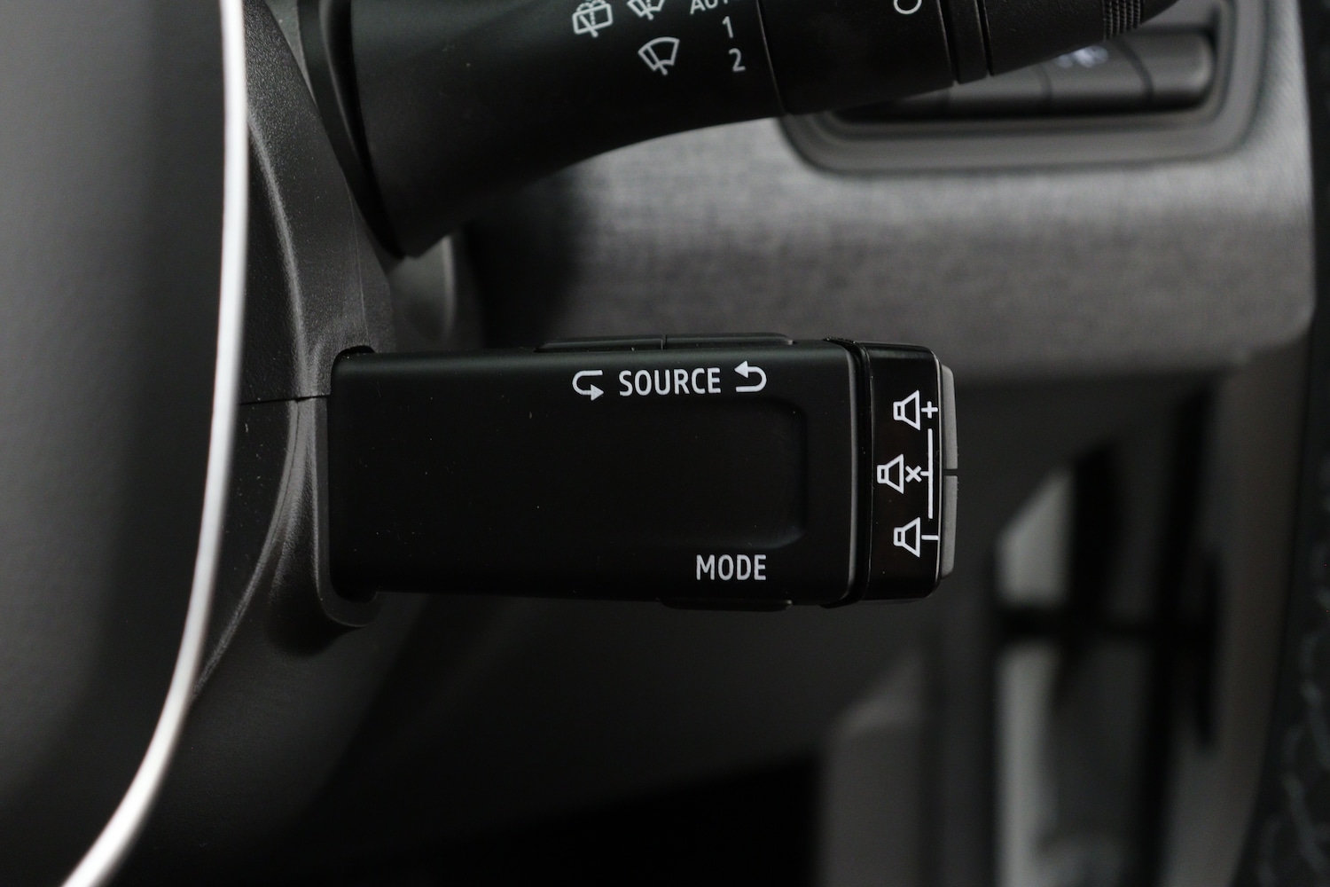 Used Renault Clio 2024 for sale - 76871921: Photo 26