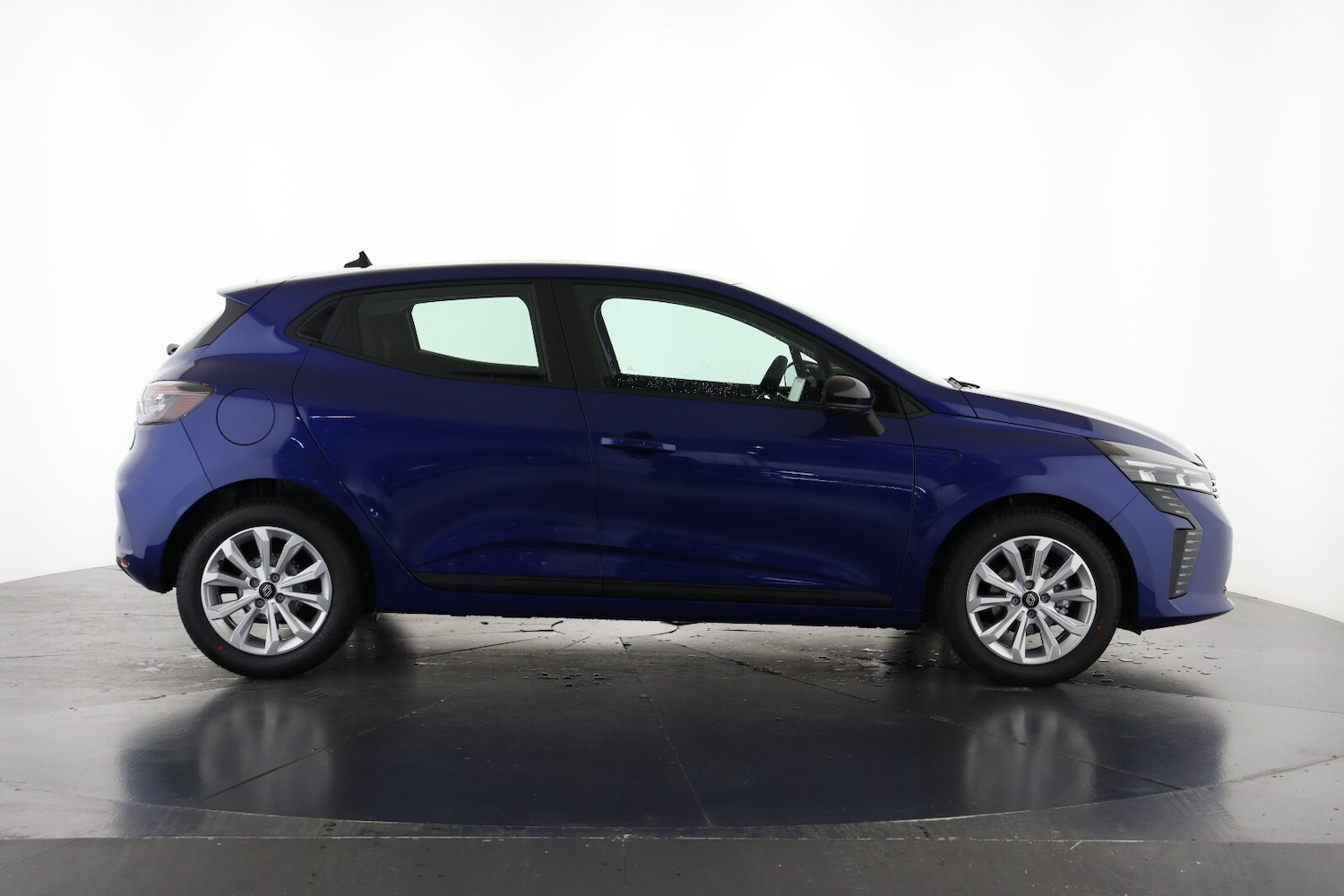 Used Renault Clio 2025 for sale - 76614911: Photo 5