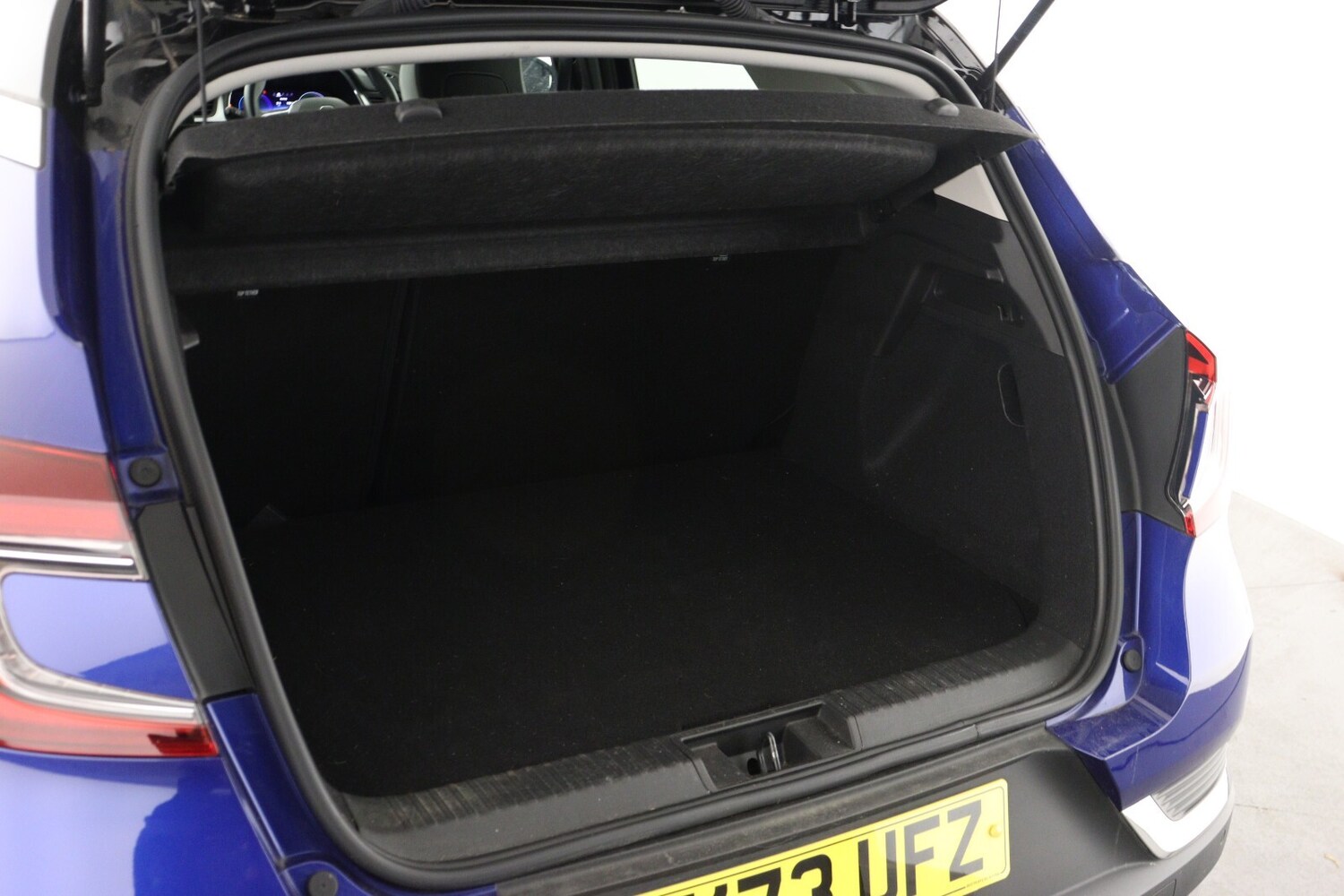 Used Renault Captur 2023 for sale - 77640672: Photo 10