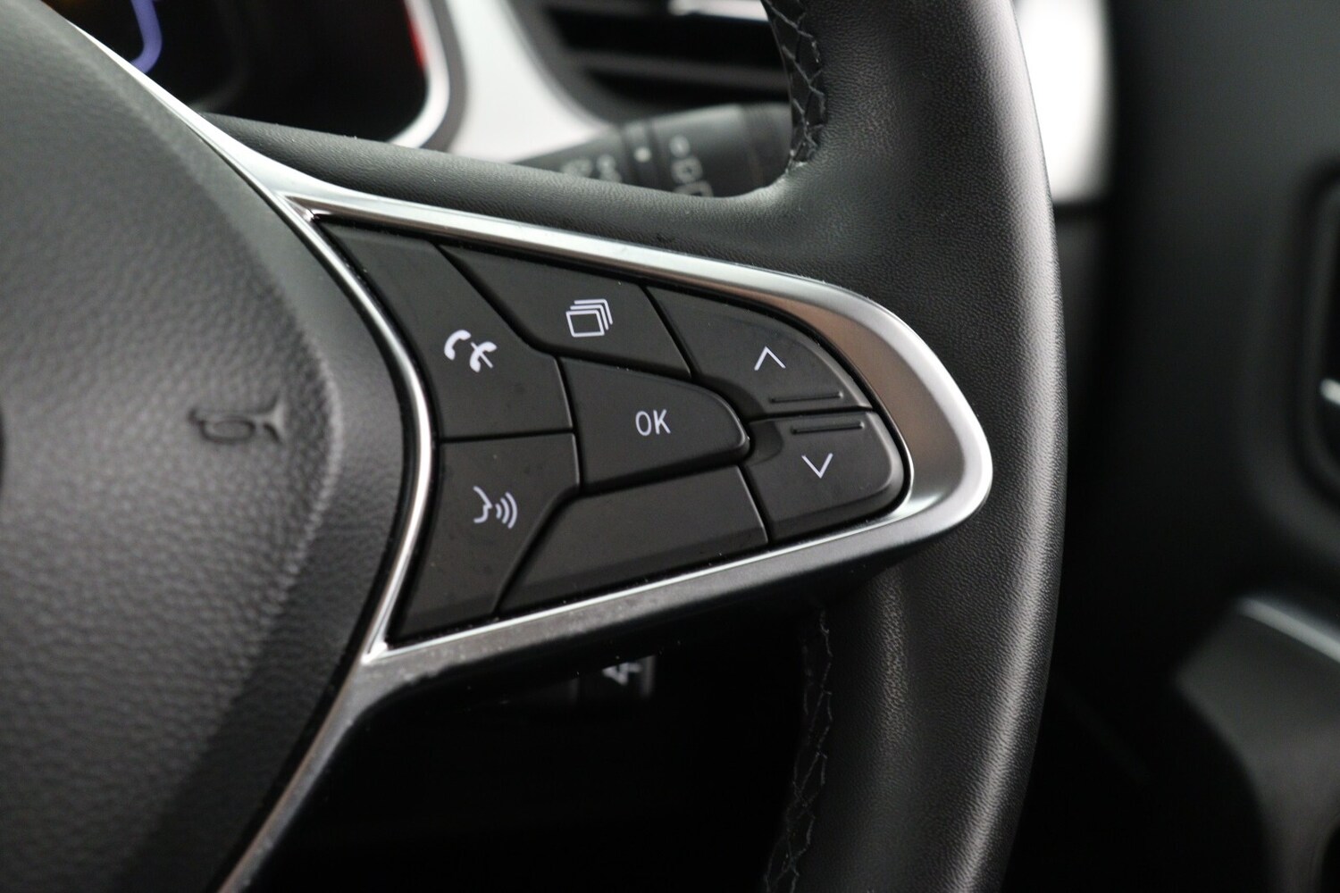 Used Renault Captur 2023 for sale - 77640672: Photo 23