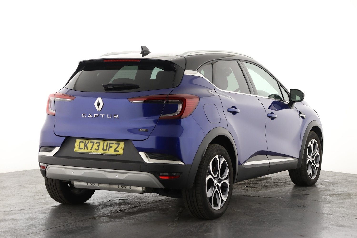 Used Renault Captur 2023 for sale - 77640672: Photo 3