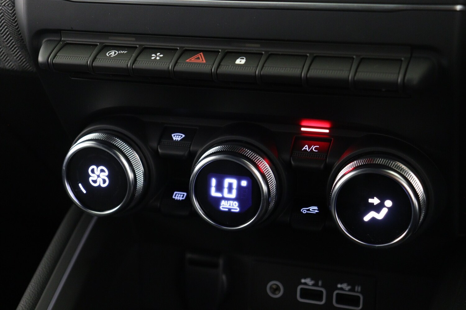 Used Renault Clio 2026 for sale - 77084836: Photo 15