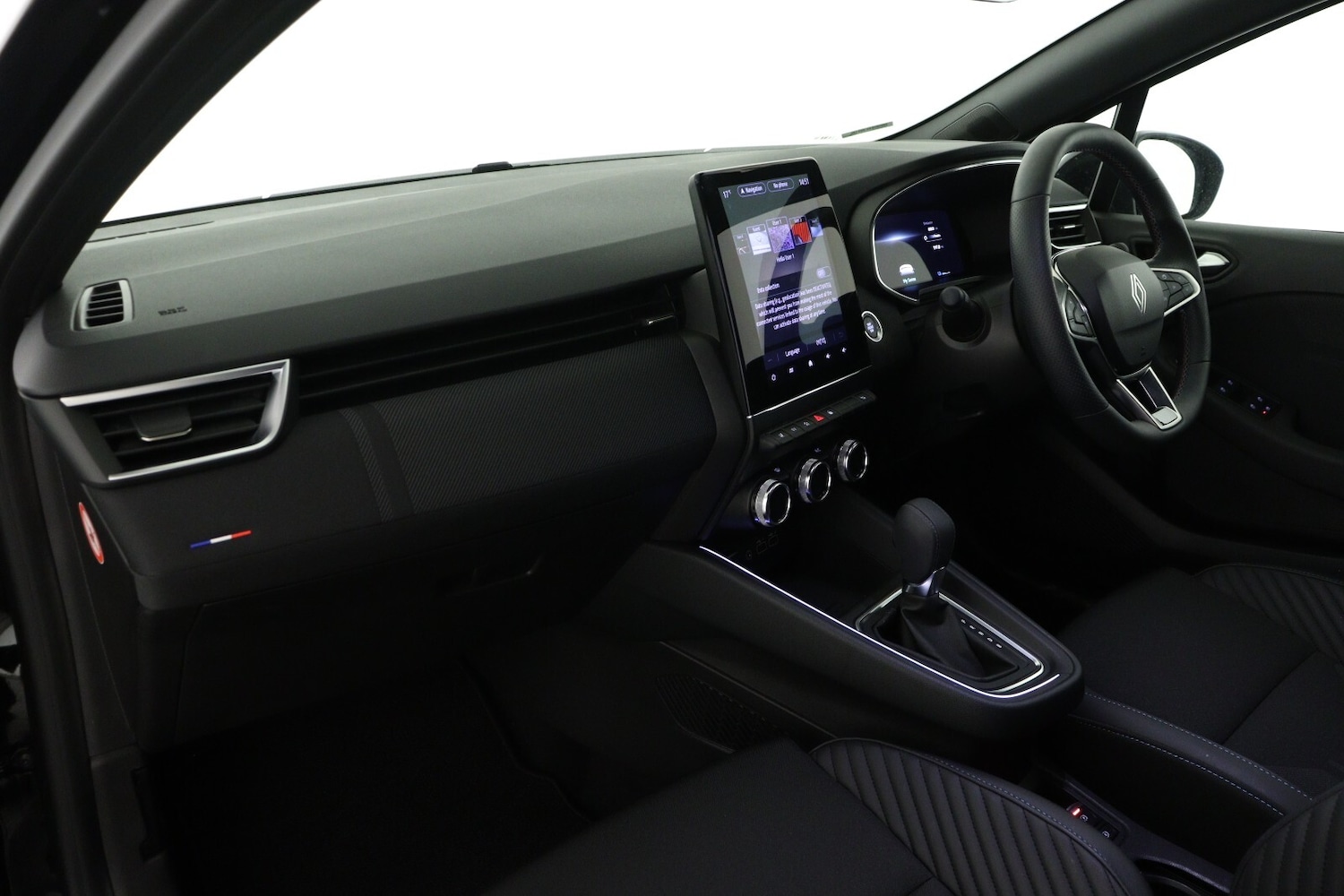 Used Renault Clio 2024 for sale - 76869483: Photo 11