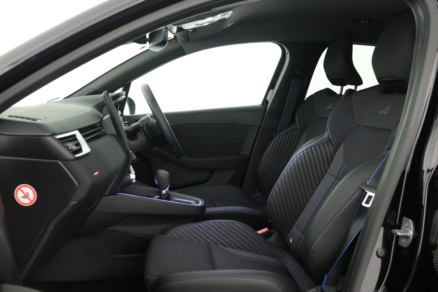 Used Renault Clio 2024 for sale - 76869483: Photo 12