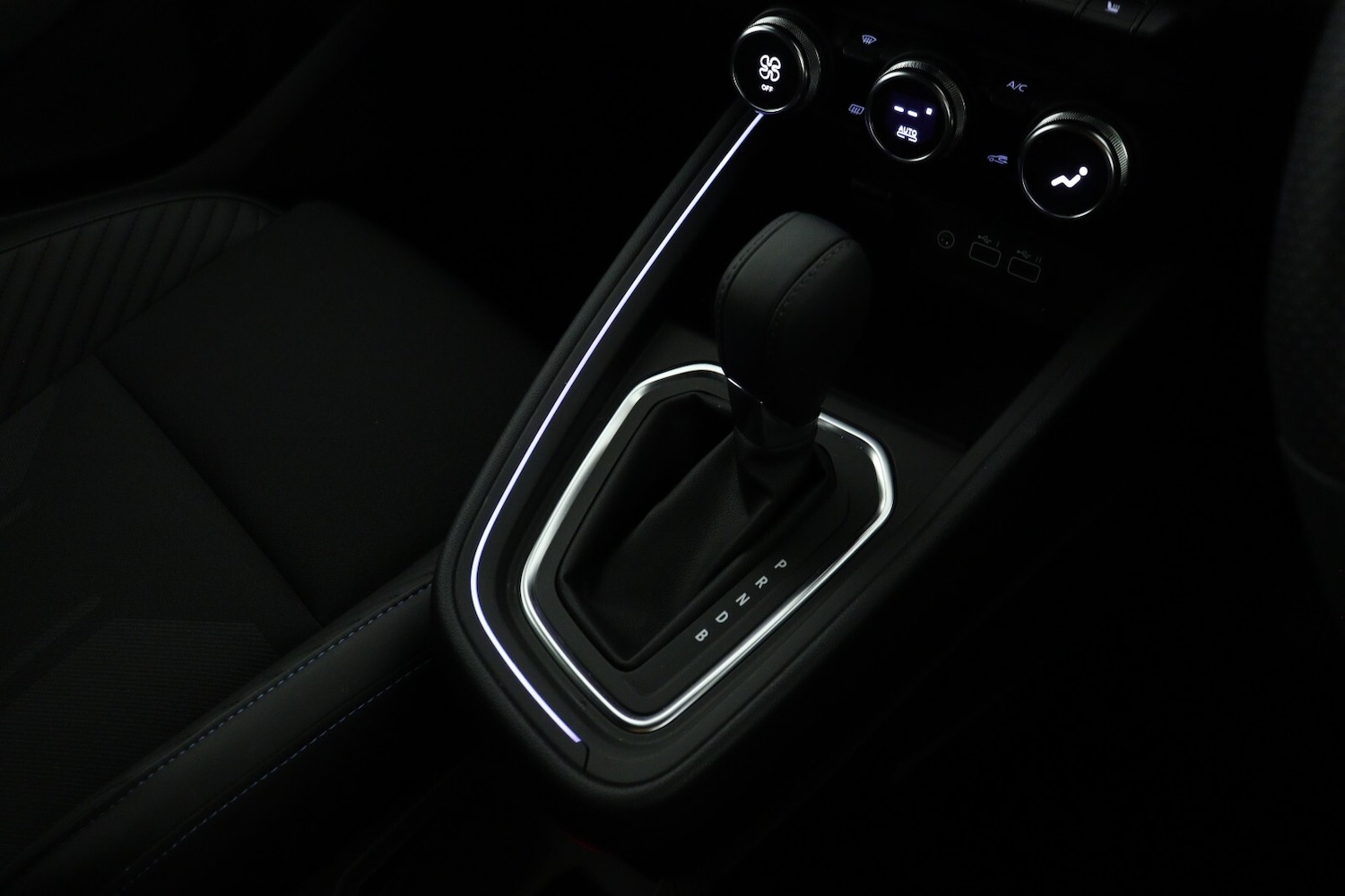 Used Renault Clio 2024 for sale - 76869483: Photo 16