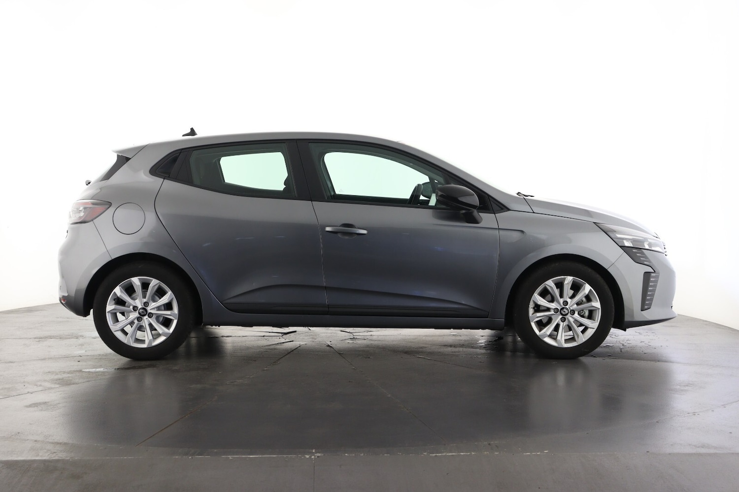 Used Renault Clio 2024 for sale - 77434751: Photo 5