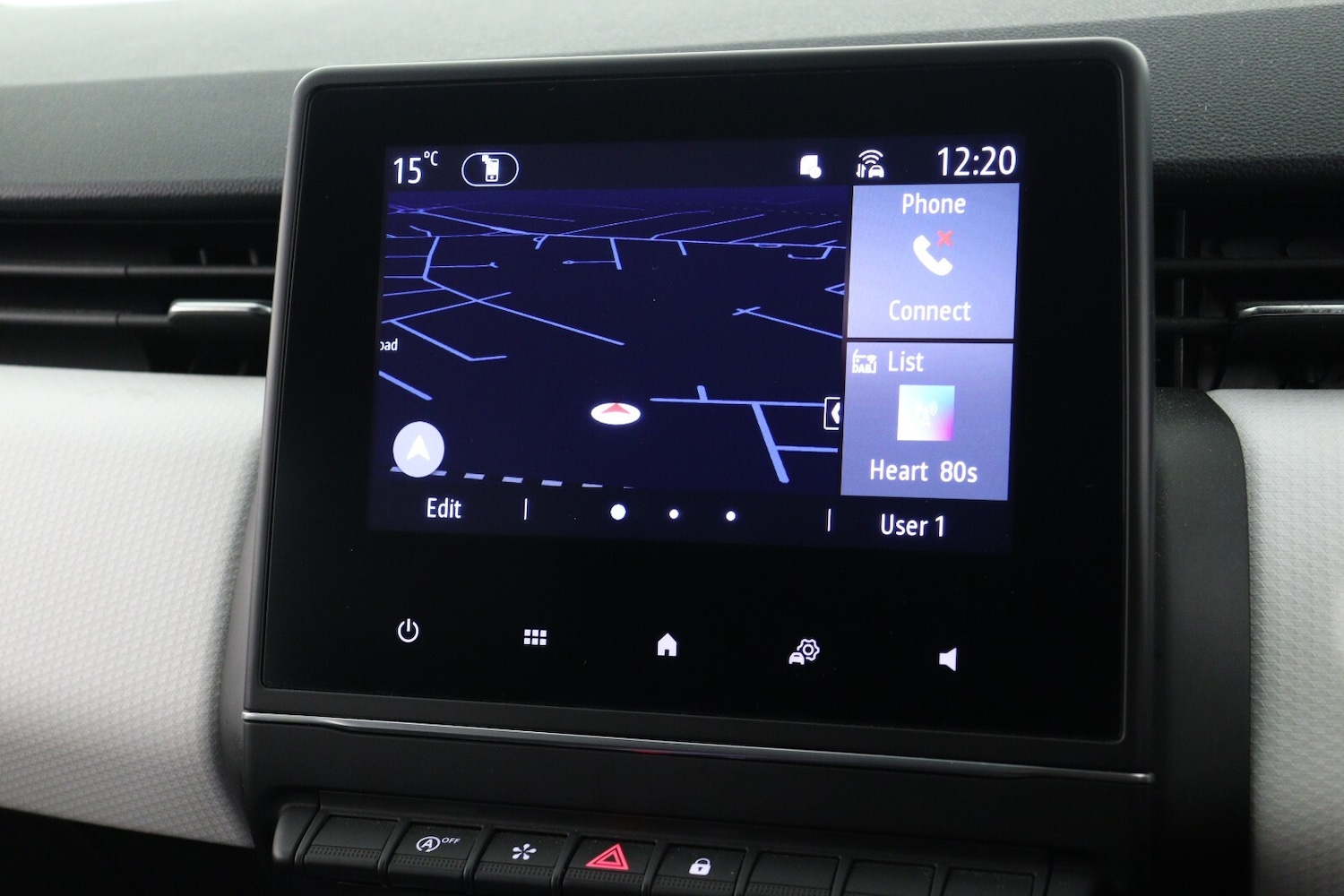 Used Renault Clio 2022 for sale - 76870114: Photo 16