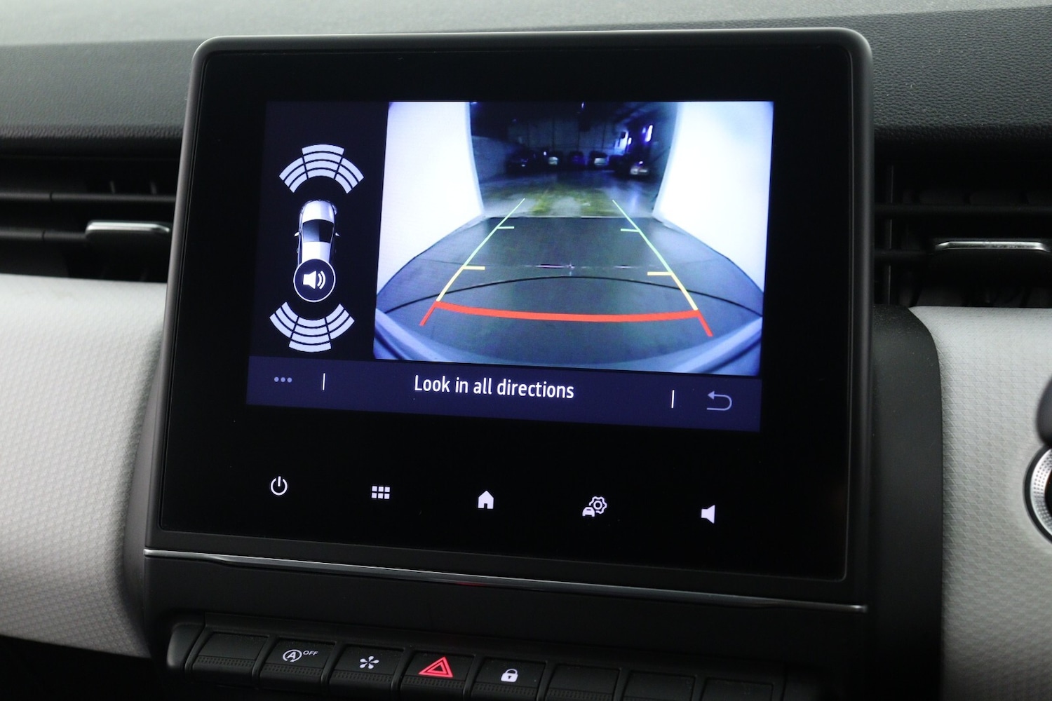 Used Renault Clio 2022 for sale - 76870114: Photo 19