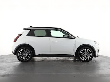 Used Renault 5 2026 for sale - 77499740: Photo