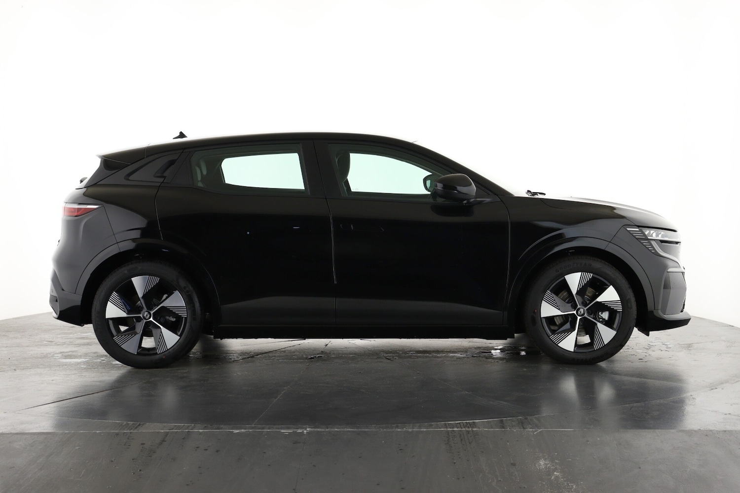 Used Renault Megane E Tech 2024 for sale - 76871832: Photo 4