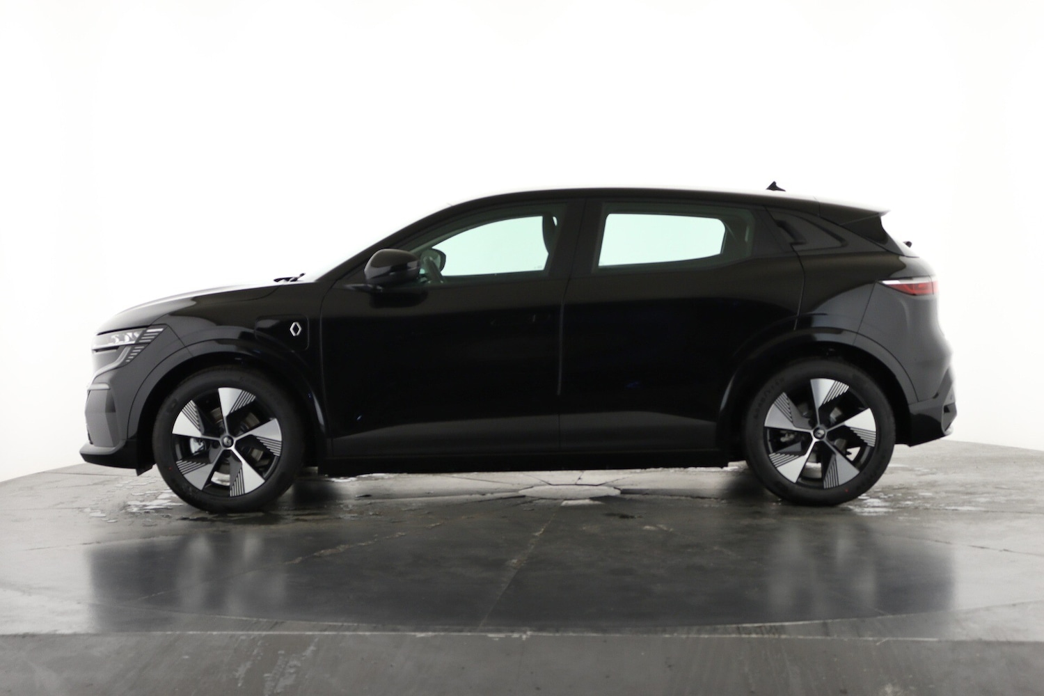 Used Renault Megane E Tech 2024 for sale - 76871832: Photo 7