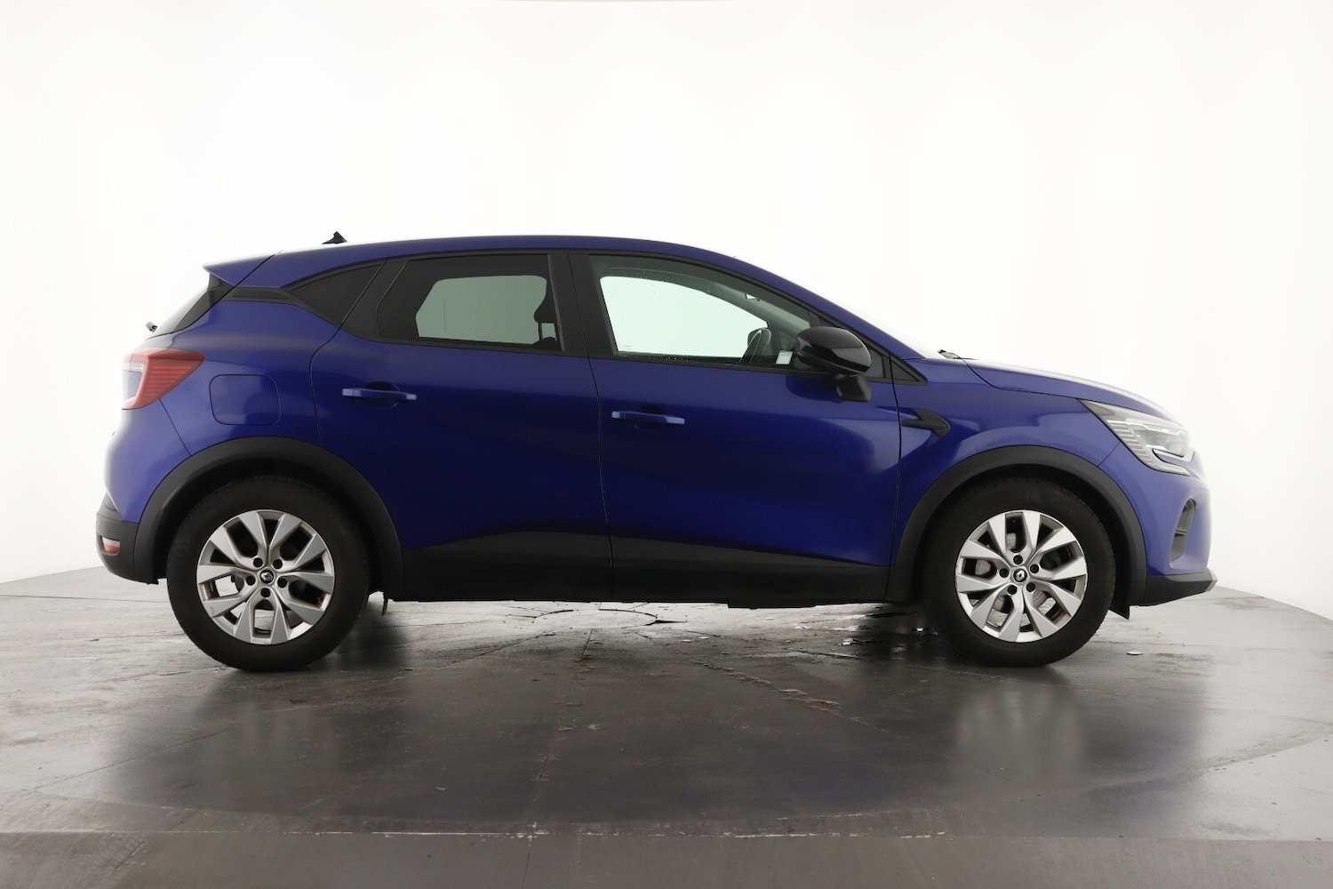 Used Renault Captur 2022 for sale - 76766286: Photo 4