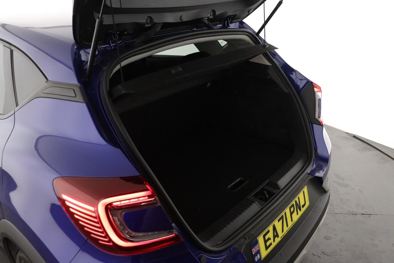 Used Renault Captur 2022 for sale - 76766286: Photo 9