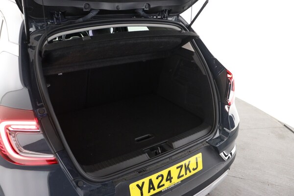 Used Renault Captur 2024 for sale - 76161341: Photo 10