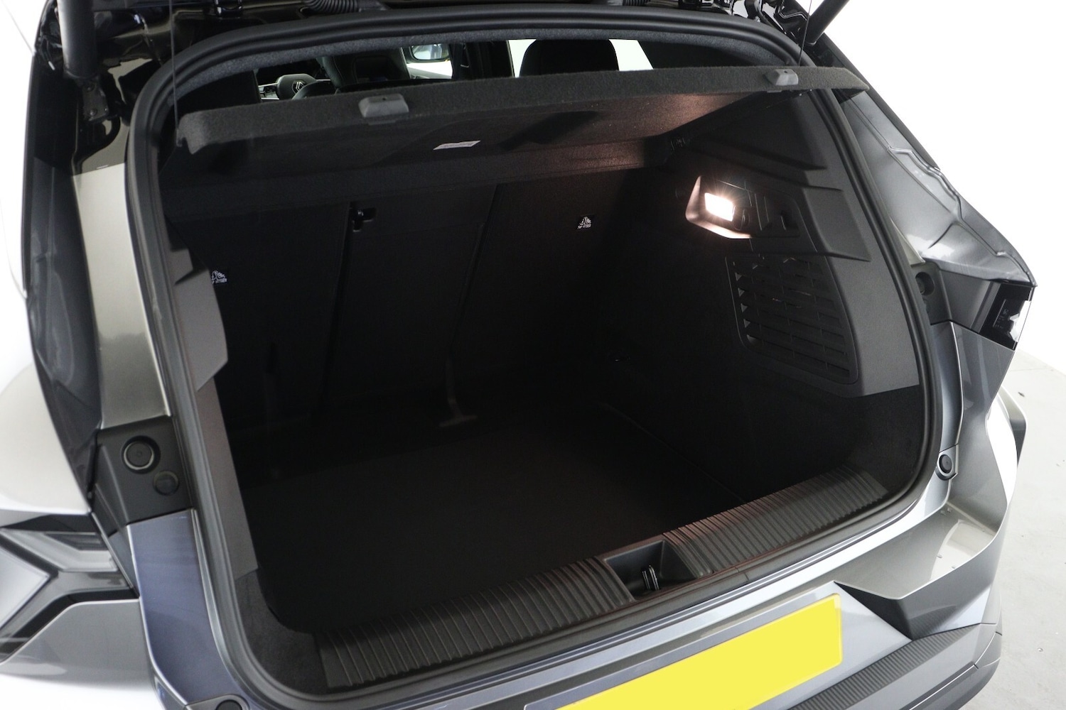 Used Renault Scenic E-Tech 2026 for sale - 77614421: Photo 10