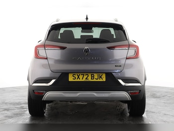 Used Renault Captur 2023 for sale - 77499725: Photo