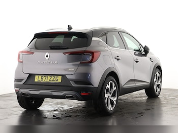 Used Renault Captur 2022 for sale - 75323740: Photo