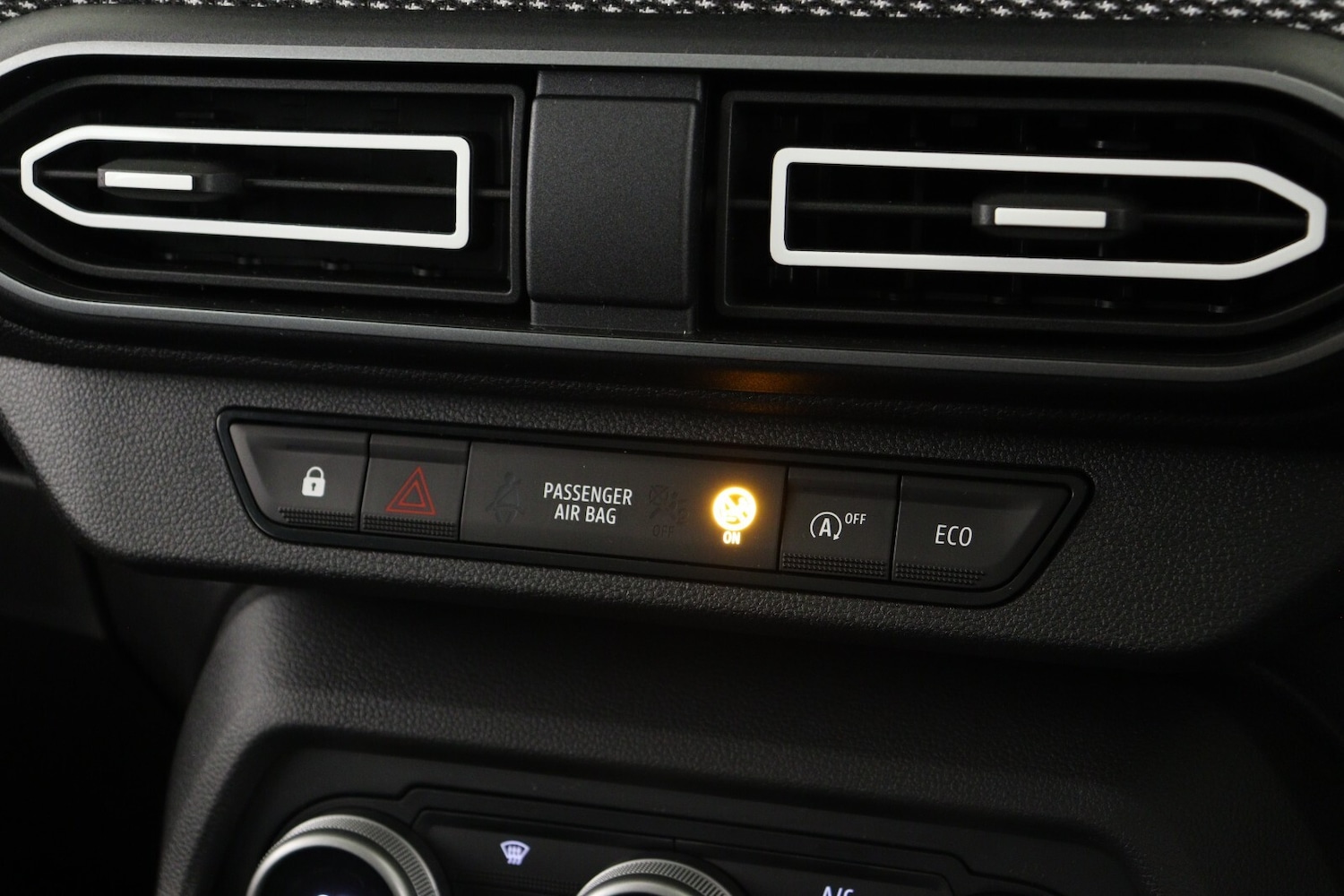 Used Dacia Sandero 2025 for sale - 76871381: Photo 16